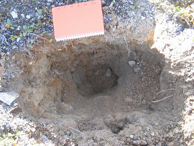 Thumb for 17 aug 05 test pit cm7c.jpg (3558 KB)